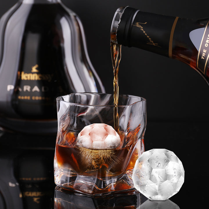 WhiskySphere - Die elegante 6-gitterige Eisform für perfekt geformte Kugeln